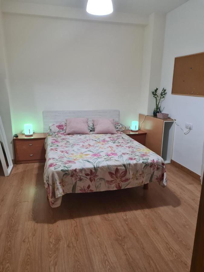 Habitacion Con Bano Privado- En Casa Familiar Beatriz 발렌시아 외부 사진